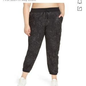 Zella Plus Size Getaway Cargo Pants NWT